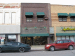 Show product details for 311 9th St Apt #2 Sheldon, Iowa 51201