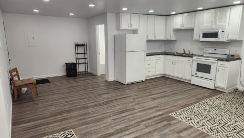 310 9th St Apt #7 Sheldon, Iowa 51201